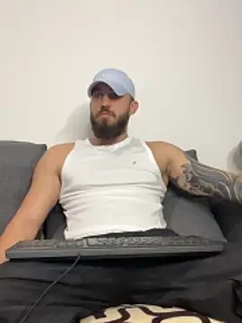 Snapshot of LoveIsBlind_ chatting on 30, 10, 2025 LoveIsBlind online show from 30, 10, 2025