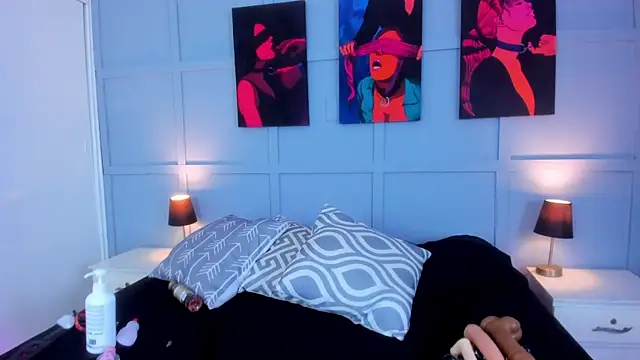 Elizabeth Santos online show from 22, 2, 2025