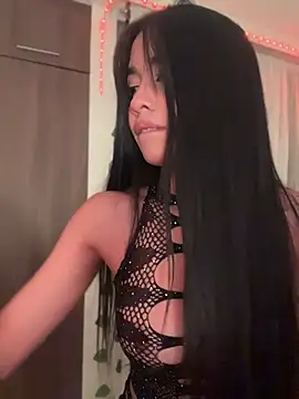 lina pink online show from 13, 6, 2026