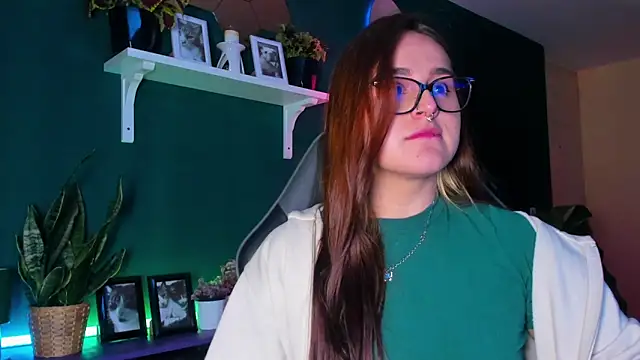 evy orange1 online show from 17, 4, 2026