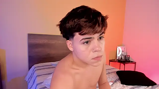 justinbiler online show from 23, 2, 2025