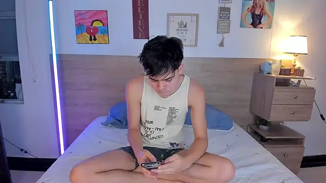 justinbiler online show from 10, 10, 2025