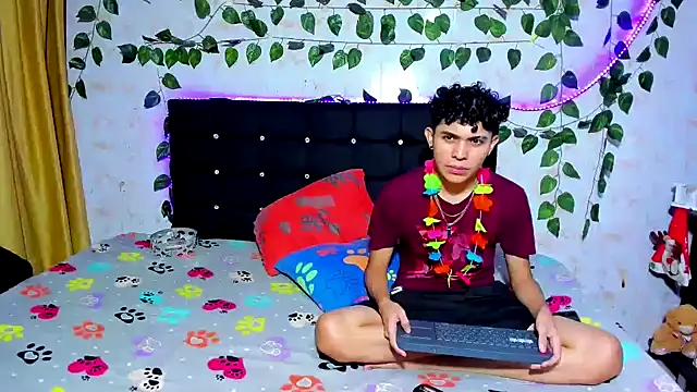 Alexander and Xiao online show from 31, 12, 2024