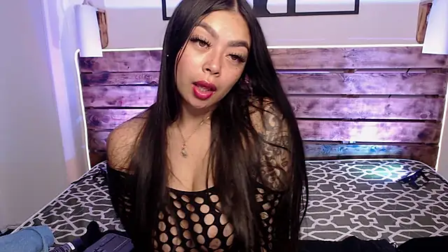 miaa saenz1 online show from 25, 1, 2025