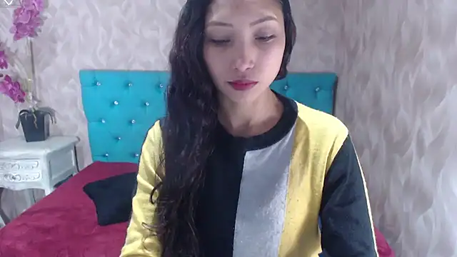 Snapshot of MadelineDoll chatting on 2, 3, 2025 MadelineDoll online show from 2, 3, 2025