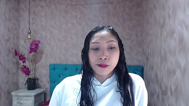 Snapshot of MadelineDoll chatting on 13, 3, 2025 MadelineDoll online show from 13, 3, 2025