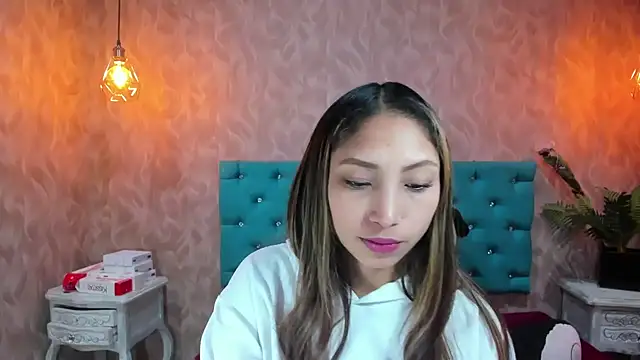 Snapshot of MadelineDoll chatting on 25, 9, 2025 MadelineDoll online show from 25, 9, 2025