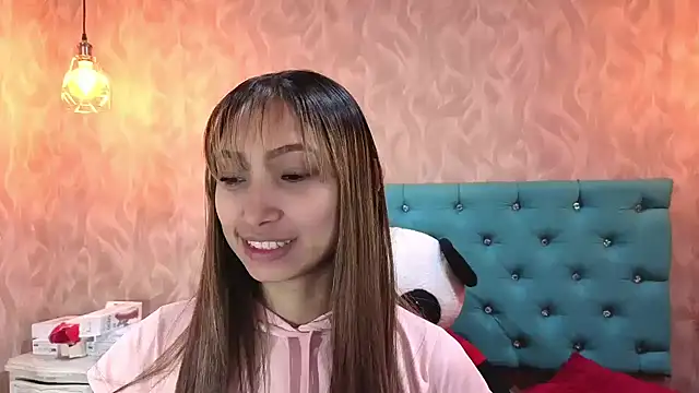 Snapshot of MadelineDoll chatting on 12, 11, 2025 MadelineDoll online show from 12, 11, 2025