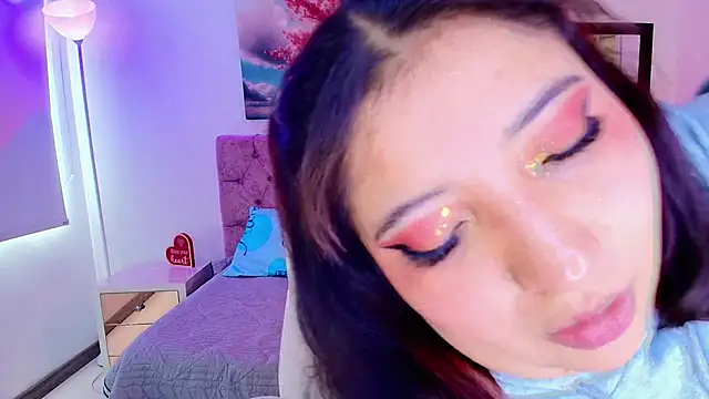 Emma monserrat online show from 17, 9, 2025