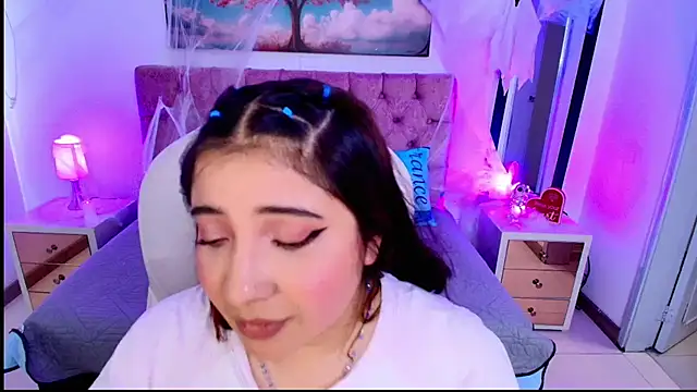 Emma monserrat online show from 15, 10, 2025