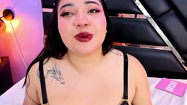 Snapshot of Emma_monserrat chatting on 11, 7, 2026 Emma monserrat online show from 11, 7, 2026