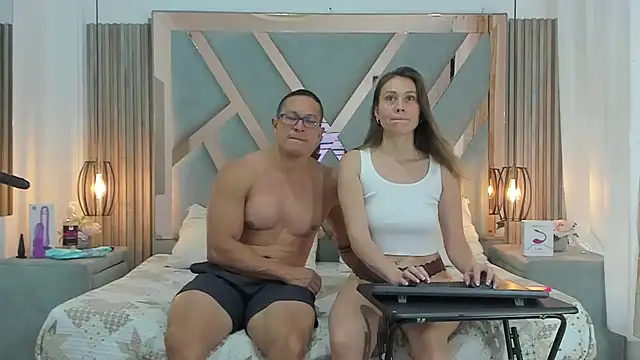 SaraANDjhony online show from 25, 1, 2025