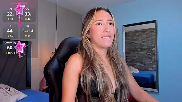 Snapshot of CAMILAGRAY chatting on 6, 3, 2025 CAMILAGRAY online show from 6, 3, 2025