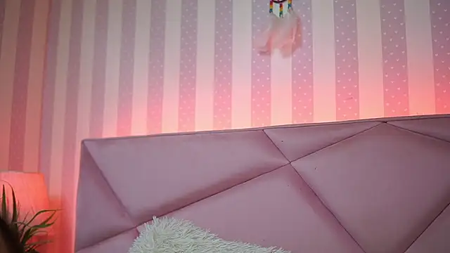 SabrinaHope online show from 9, 2, 2025