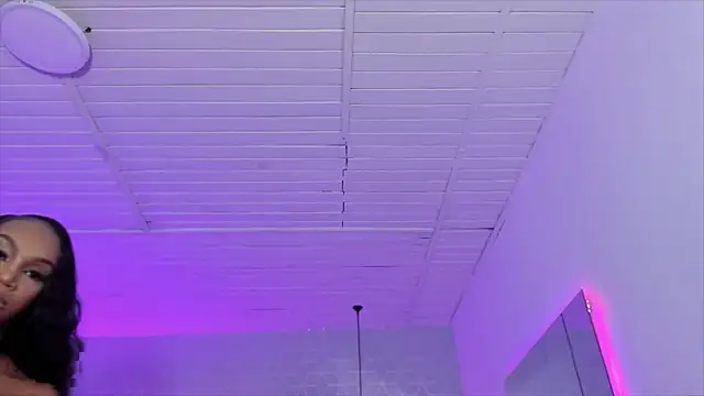 ChaynnaCooper online show from 16, 1, 2025