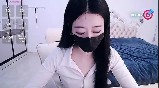 Snapshot of CN-xiaofei chatting on 1, 2, 2025 CN-xiaofei online show from 1, 2, 2025