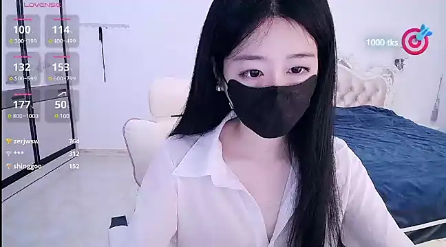Snapshot of CN-xiaofei chatting on 3, 2, 2025 CN-xiaofei online show from 3, 2, 2025