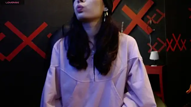 Snapshot of _yuyi chatting on 1, 2, 2025 yuyi online show from 1, 2, 2025