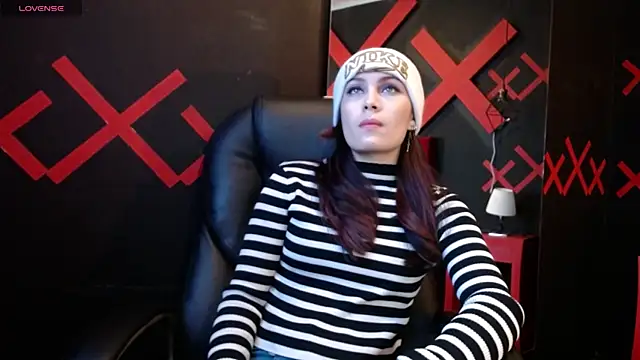 Snapshot of _yuyi chatting on 13, 2, 2025 yuyi online show from 13, 2, 2025