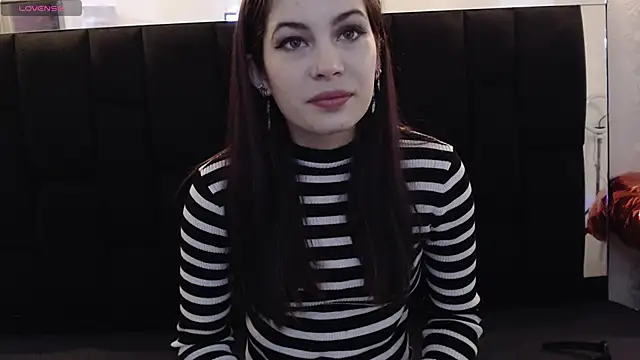 Snapshot of _yuyi chatting on 21, 2, 2025 yuyi online show from 21, 2, 2025