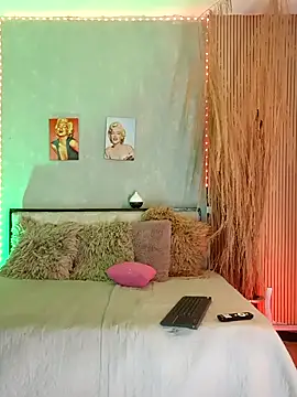 nahiarapalmer19 online show from 1, 2, 2026