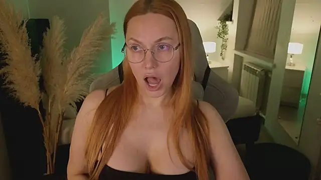 Snapshot of Love_Call chatting on 22, 2, 2025 Love Call online show from 22, 2, 2025