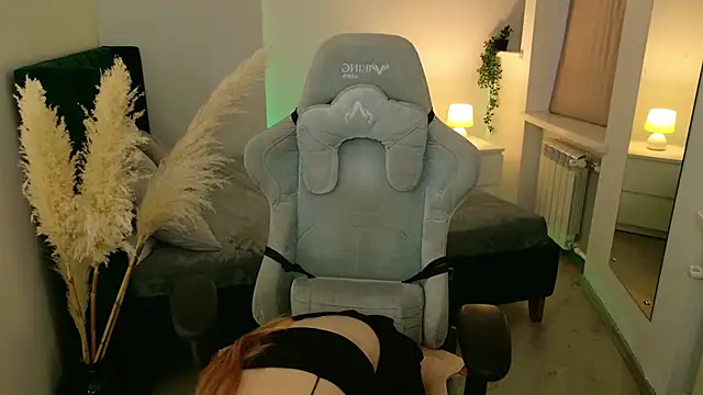 Snapshot of Love_Call chatting on 28, 9, 2025 Love Call online show from 28, 9, 2025