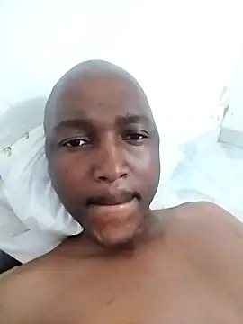 Snapshot of realGsign chatting on 6, 4, 2026 realGsign online show from 6, 4, 2026