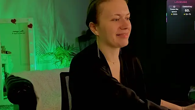 Ariell Margot  online show from 14, 4, 2026