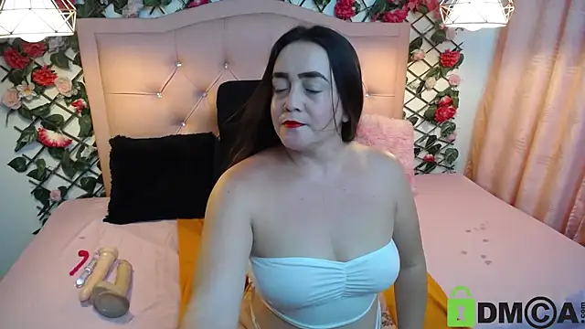 ElizabethSweet  online show from 6, 3, 2025