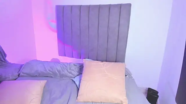 sarah  bigboobs online show from 18, 12, 2025