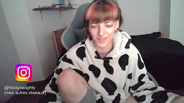 Nixxy naughty online show from 11, 3, 2025