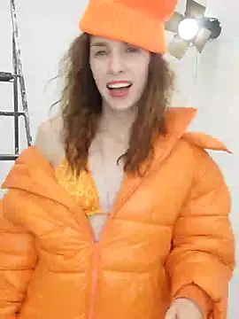 Snapshot of YourSuperModel chatting on 31, 10, 2025 YourSuperModel online show from 31, 10, 2025