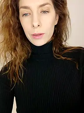 Snapshot of YourSuperModel chatting on 23, 11, 2025 YourSuperModel online show from 23, 11, 2025