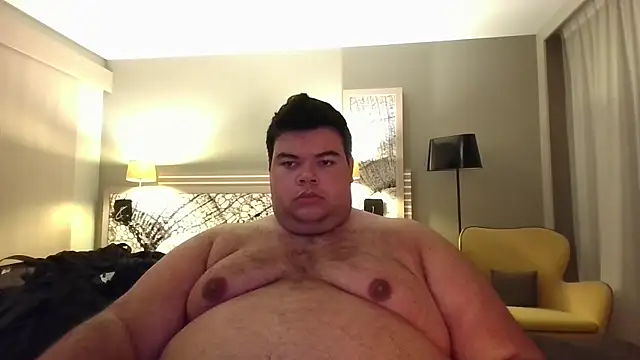 Snapshot of TinyTitanOtaku chatting on 11, 12, 2024 TinyTitanOtaku online show from 11, 12, 2024