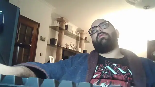 Snapshot of manokiitoo chatting on 31, 3, 2026 manokiitoo online show from 31, 3, 2026