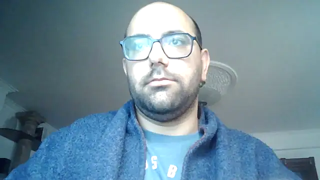 Snapshot of manokiitoo chatting on 7, 4, 2026 manokiitoo online show from 7, 4, 2026