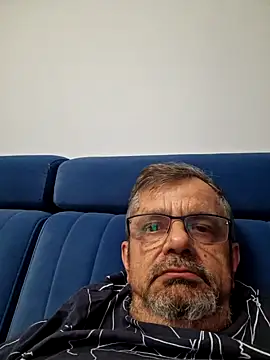 Snapshot of axecoman60 chatting on 9, 2, 2025 axecoman60 online show from 9, 2, 2025