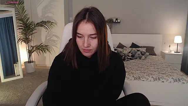 Snapshot of Bellla_Haddid chatting on 19, 9, 2025 Bellla Haddid online show from 19, 9, 2025