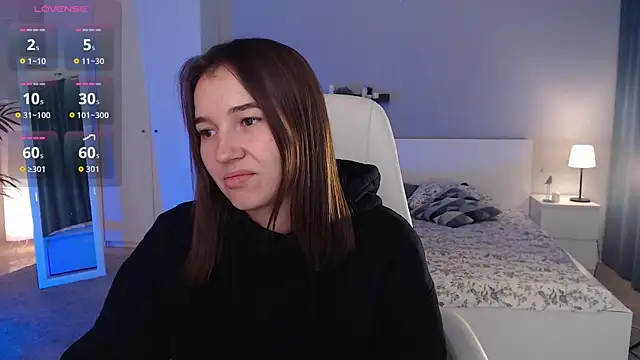 Snapshot of Bellla_Haddid chatting on 26, 9, 2025 Bellla Haddid online show from 26, 9, 2025