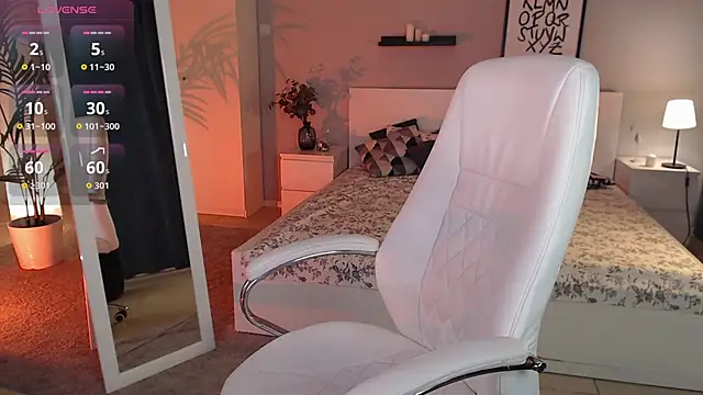 Snapshot of Bellla_Haddid chatting on 21, 10, 2025 Bellla Haddid online show from 21, 10, 2025