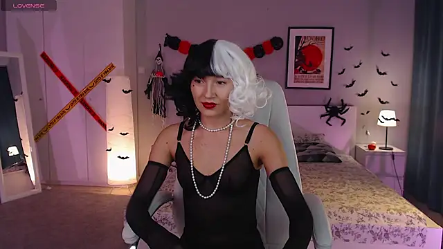 Snapshot of Bellla_Haddid chatting on 1, 11, 2025 Bellla Haddid online show from 1, 11, 2025