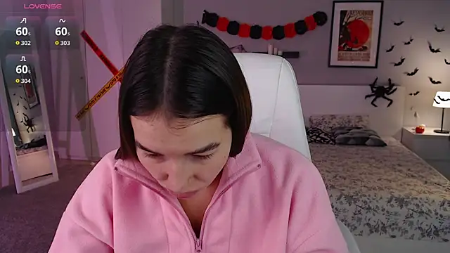 Snapshot of Bellla_Haddid chatting on 2, 11, 2025 Bellla Haddid online show from 2, 11, 2025