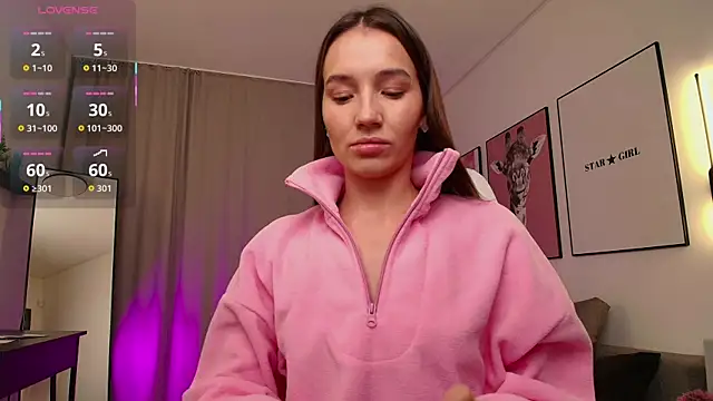 Snapshot of Bellla_Haddid chatting on 25, 11, 2025 Bellla Haddid online show from 25, 11, 2025