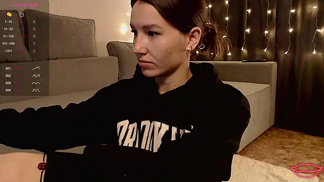 Bellla Haddid online show from 13, 5, 2026