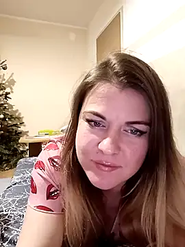 LunikaLunaX online show from 10, 1, 2025