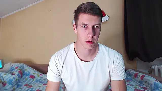 Snapshot of Chris_Brien chatting on 22, 10, 2025 Chris Brien online show from 22, 10, 2025