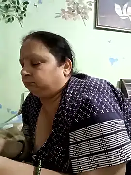 Snapshot of Kavya_kapoor chatting on 7, 5, 2026 Kavya kapoor online show from 7, 5, 2026