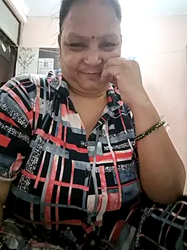 Snapshot of Kavya_kapoor chatting on 11, 5, 2026 Kavya kapoor online show from 11, 5, 2026