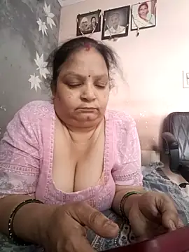 Snapshot of Kavya_kapoor chatting on 15, 5, 2026 Kavya kapoor online show from 15, 5, 2026
